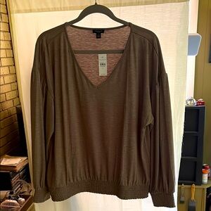 Ann Taylor Taupe V-Neck Long Sleeve Top NWT